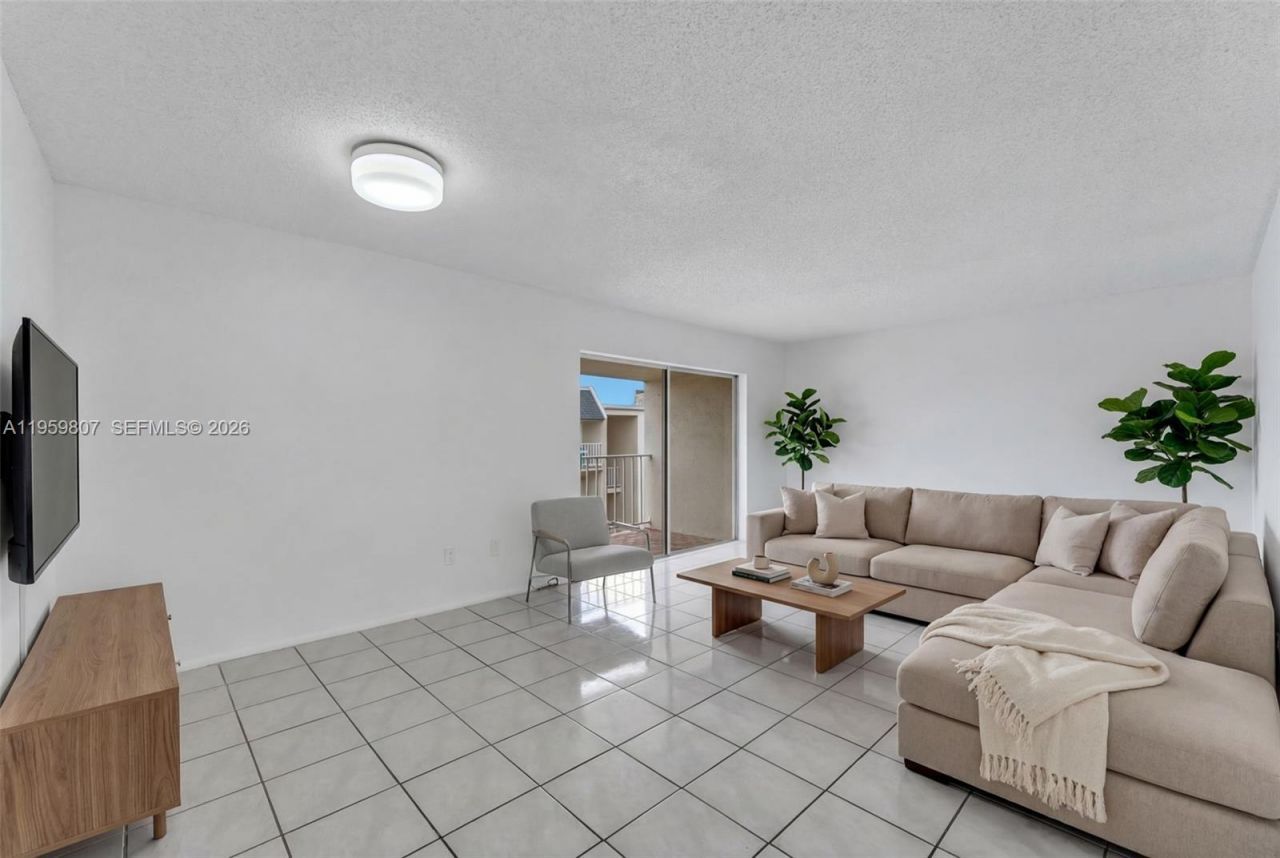 7725 SW 86th St, Unit A1-419, Miami, FL 33143 Photo