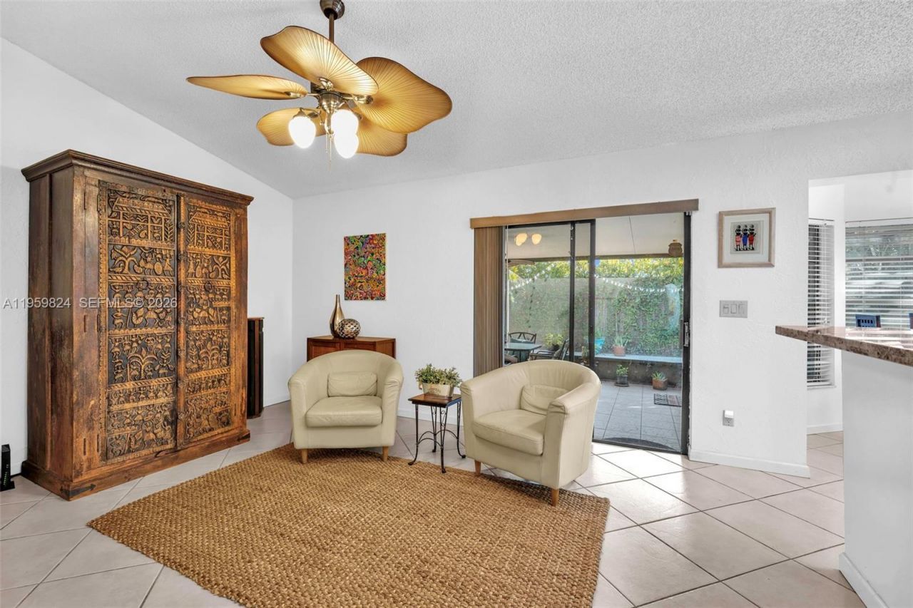 9300 NW 32nd Mnr, Sunrise, FL 33351 Photo