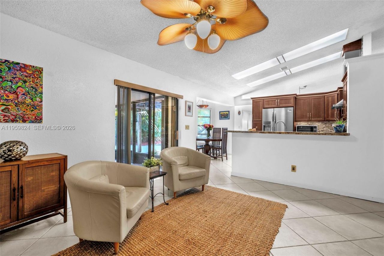 9300 NW 32nd Mnr, Sunrise, FL 33351 Photo