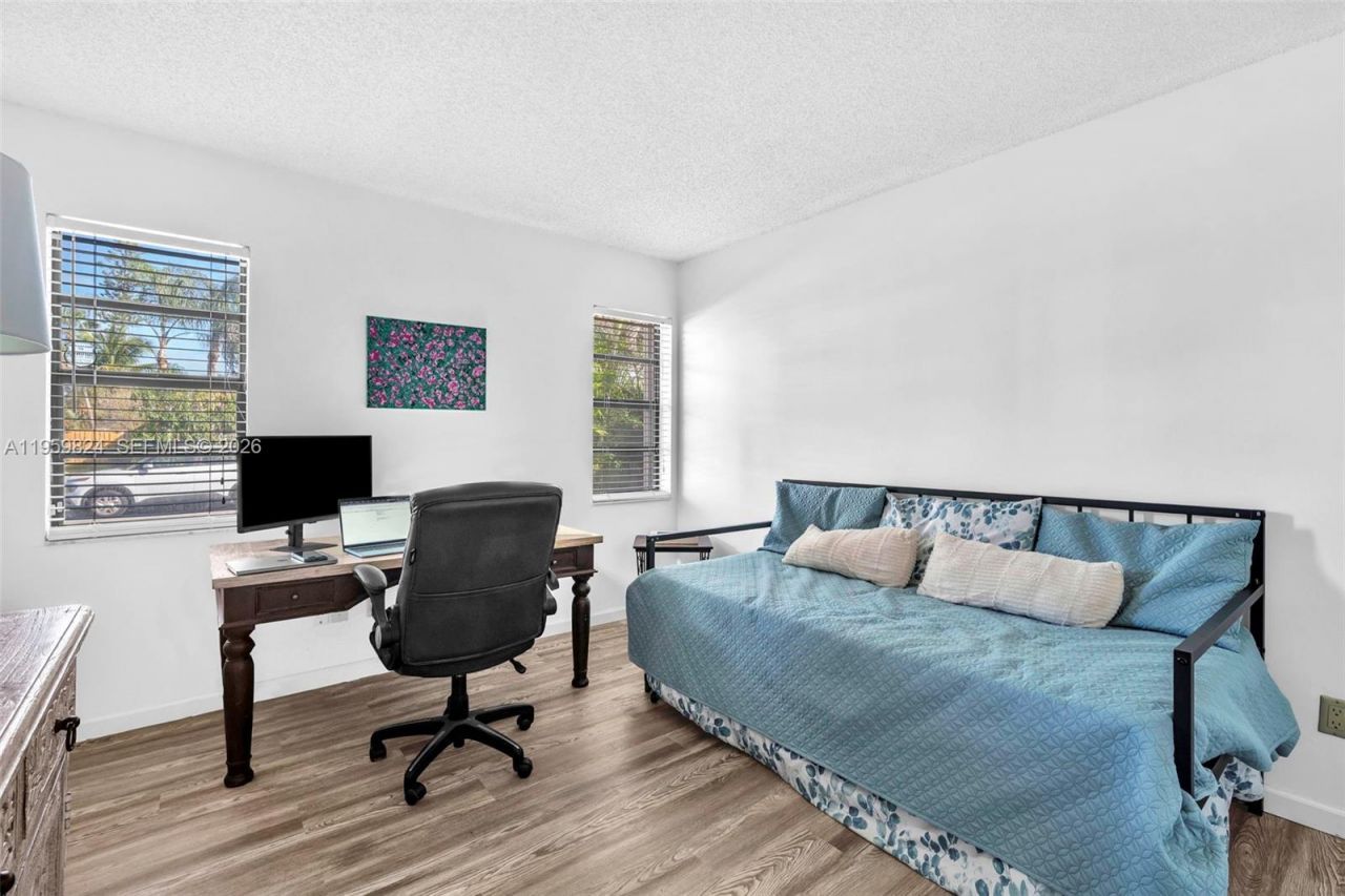 9300 NW 32nd Mnr, Sunrise, FL 33351 Photo