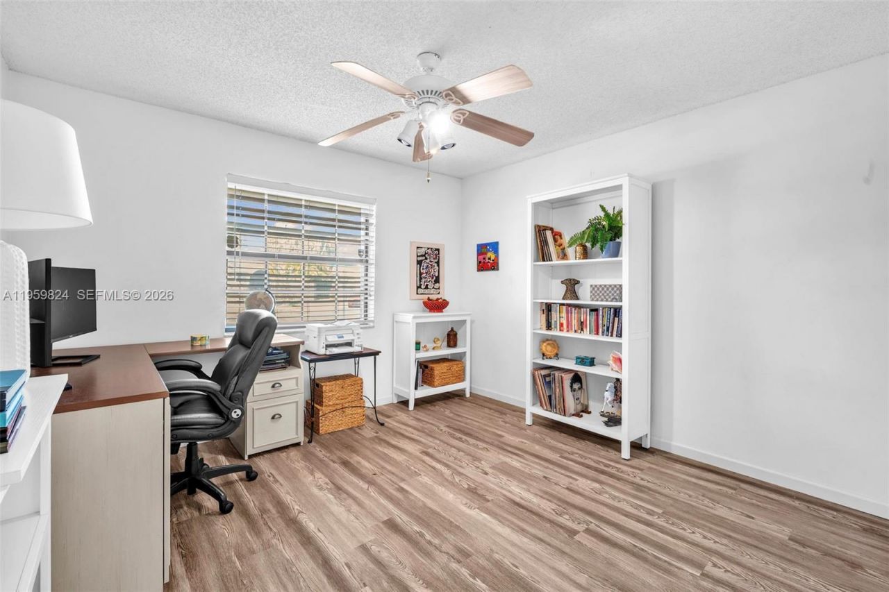 9300 NW 32nd Mnr, Sunrise, FL 33351 Photo