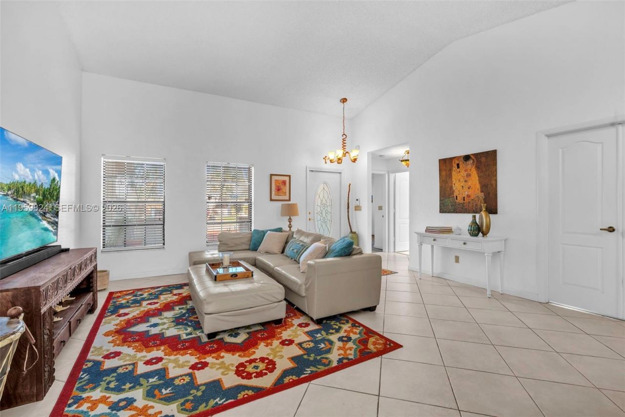 9300 NW 32nd Mnr, Sunrise, FL 33351 Photo