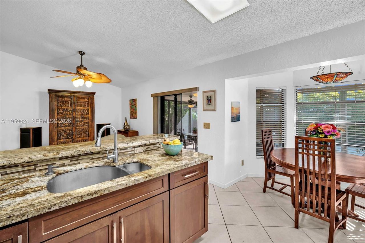 9300 NW 32nd Mnr, Sunrise, FL 33351 Photo