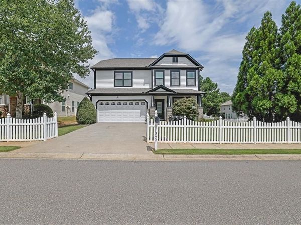 3607 Old Towne Lane , Cumming, GA 30040