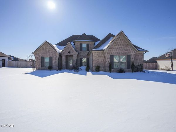 58 Cheddleton Drive , Jackson, TN 38305