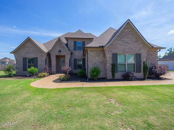 58 Cheddleton Drive, Jackson, TN 38305