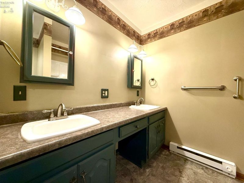 12 BEECHWOOD Drive, Greenwich, OH 44837 Photo 16