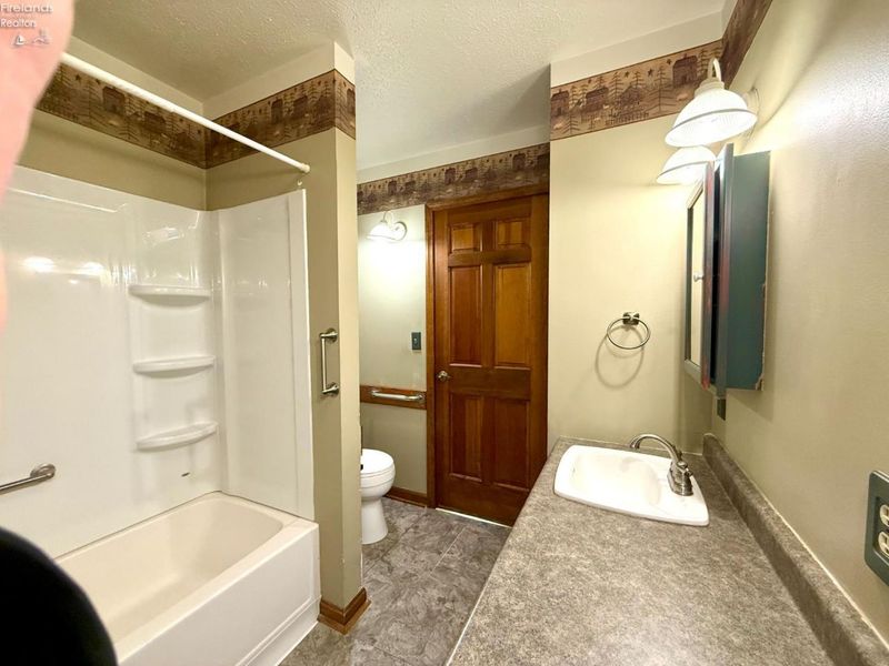 12 BEECHWOOD Drive, Greenwich, OH 44837 Photo 17