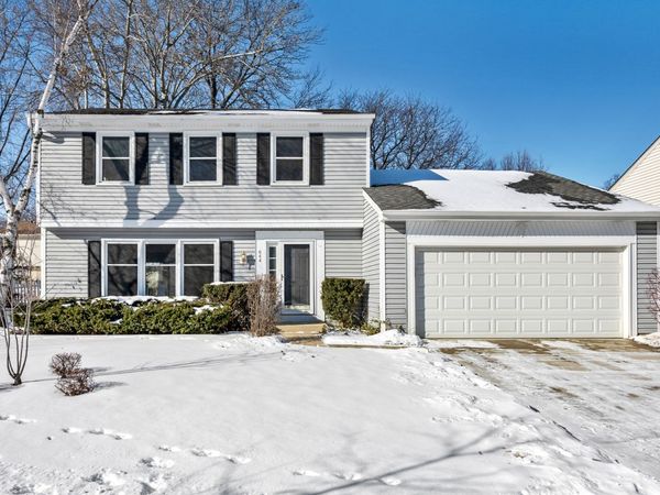 644 Leslie Lane, Schaumburg, IL 60194