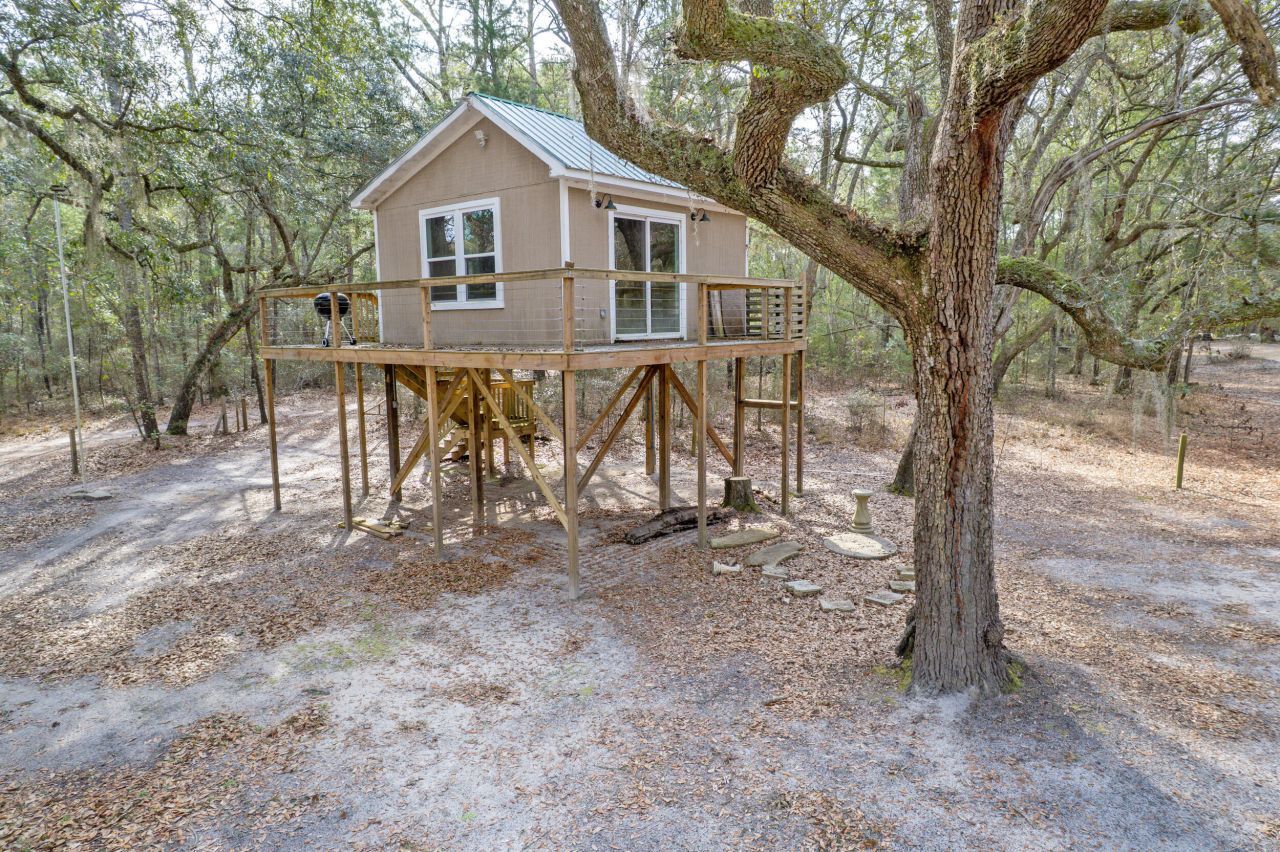 519 Meeting House Lane Photo 16