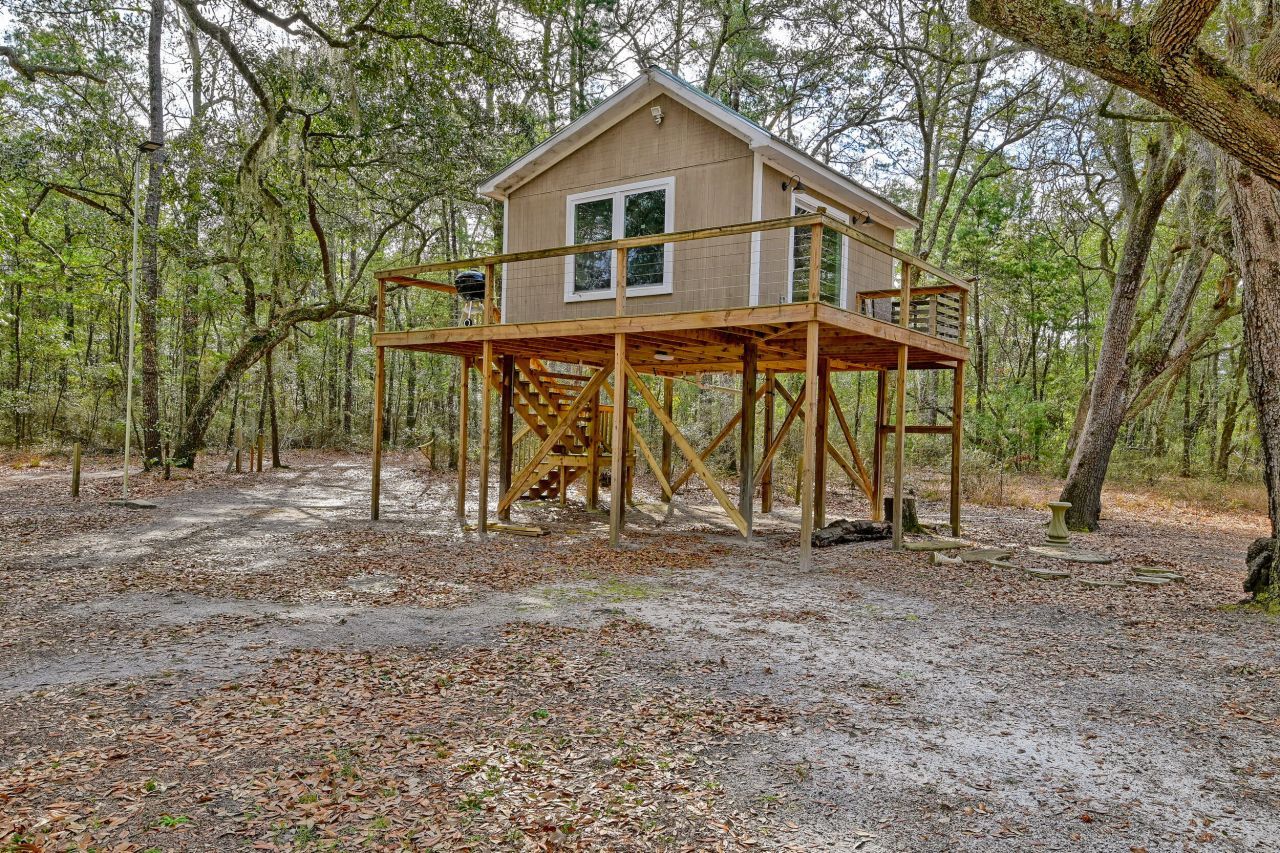 519 Meeting House Lane Photo 22