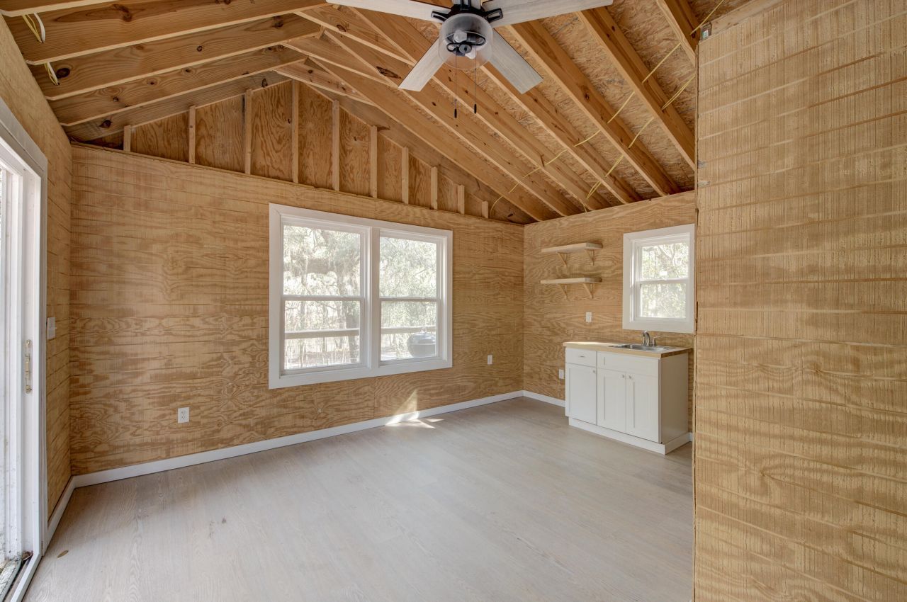 519 Meeting House Lane Photo 25