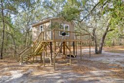 519 Meeting House Lane photo 4