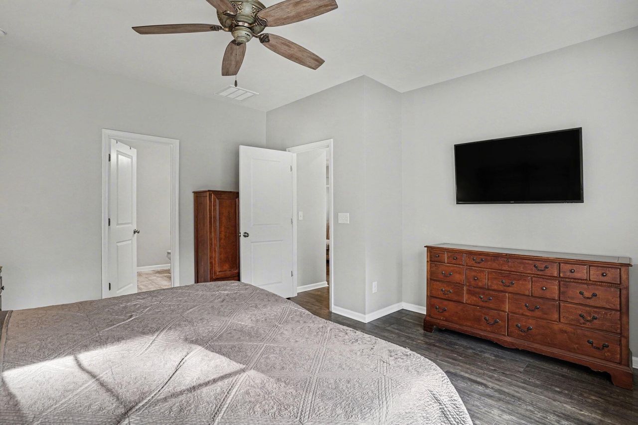 202 Pavilion Street Photo 13