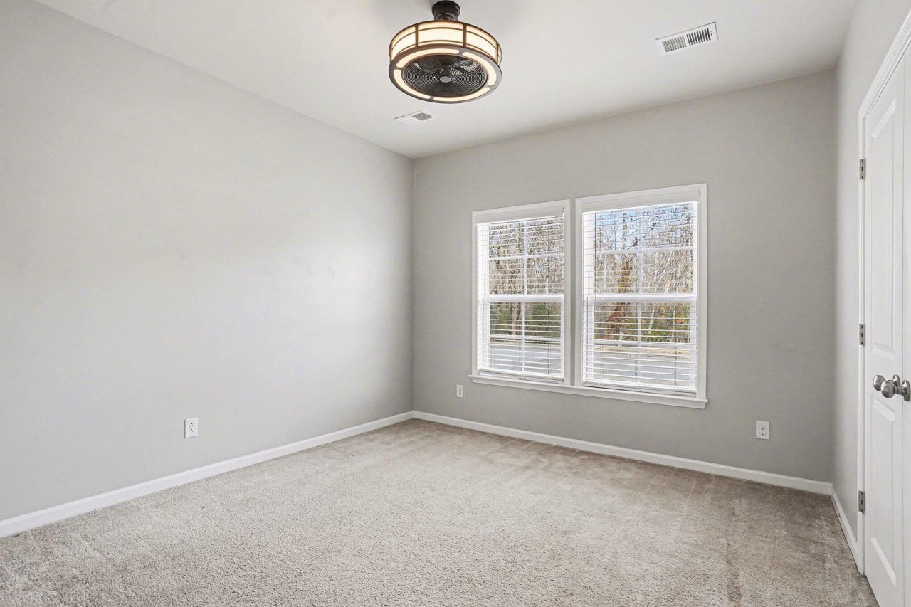 202 Pavilion Street Photo 22