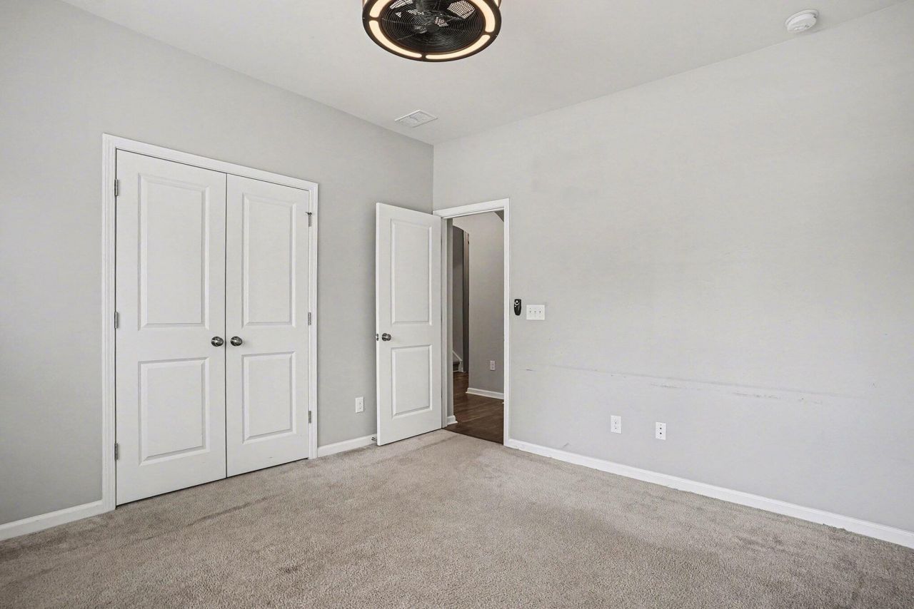 202 Pavilion Street Photo 23