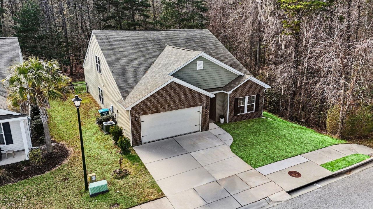 202 Pavilion Street Photo 32