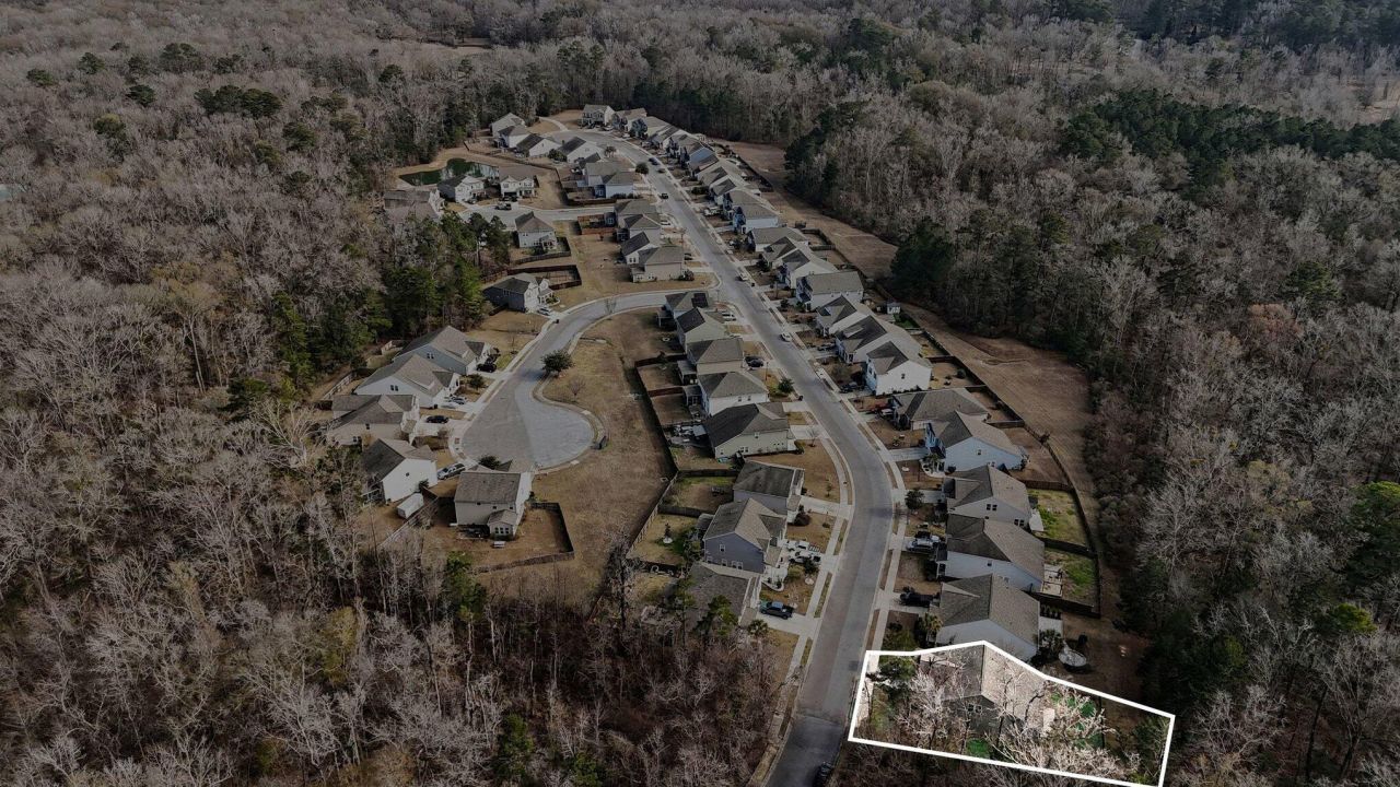 202 Pavilion Street Photo 36