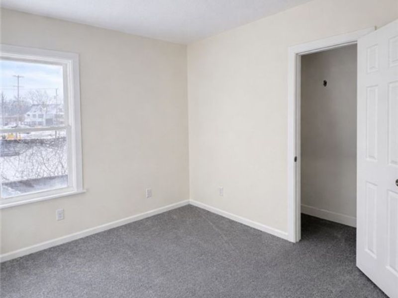 12706 Bartfield Avenue, Cleveland, OH 44108 Photo 13