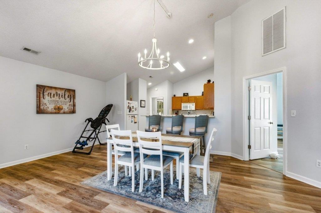 4225 Rivergate Ln. Photo 14