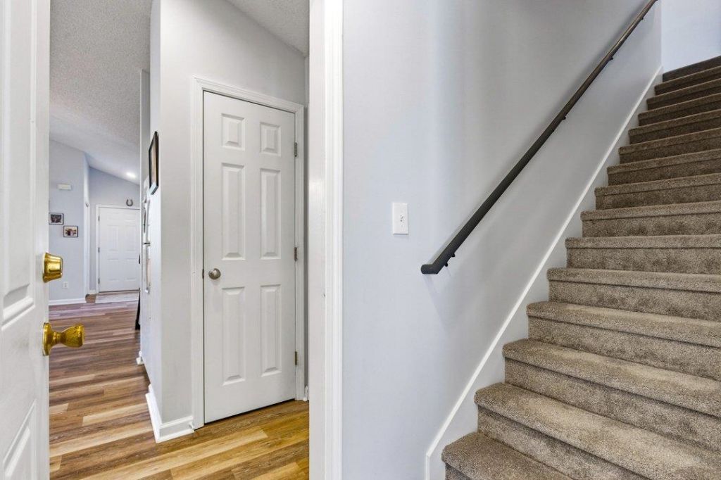 4225 Rivergate Ln. Photo 23