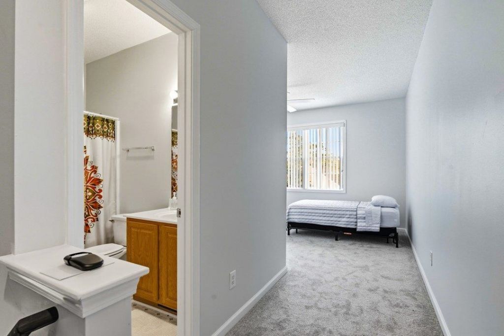 4225 Rivergate Ln. Photo 24