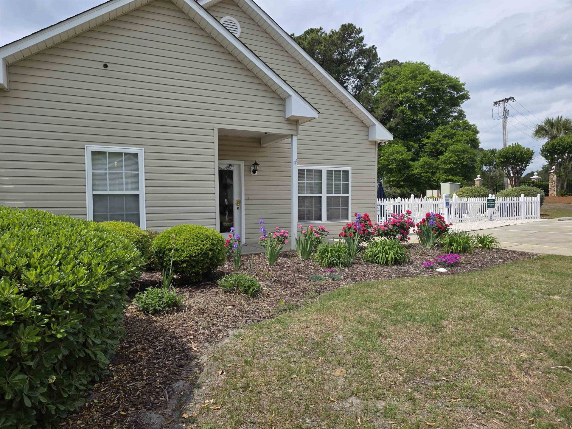 4225 Rivergate Ln. Photo 35