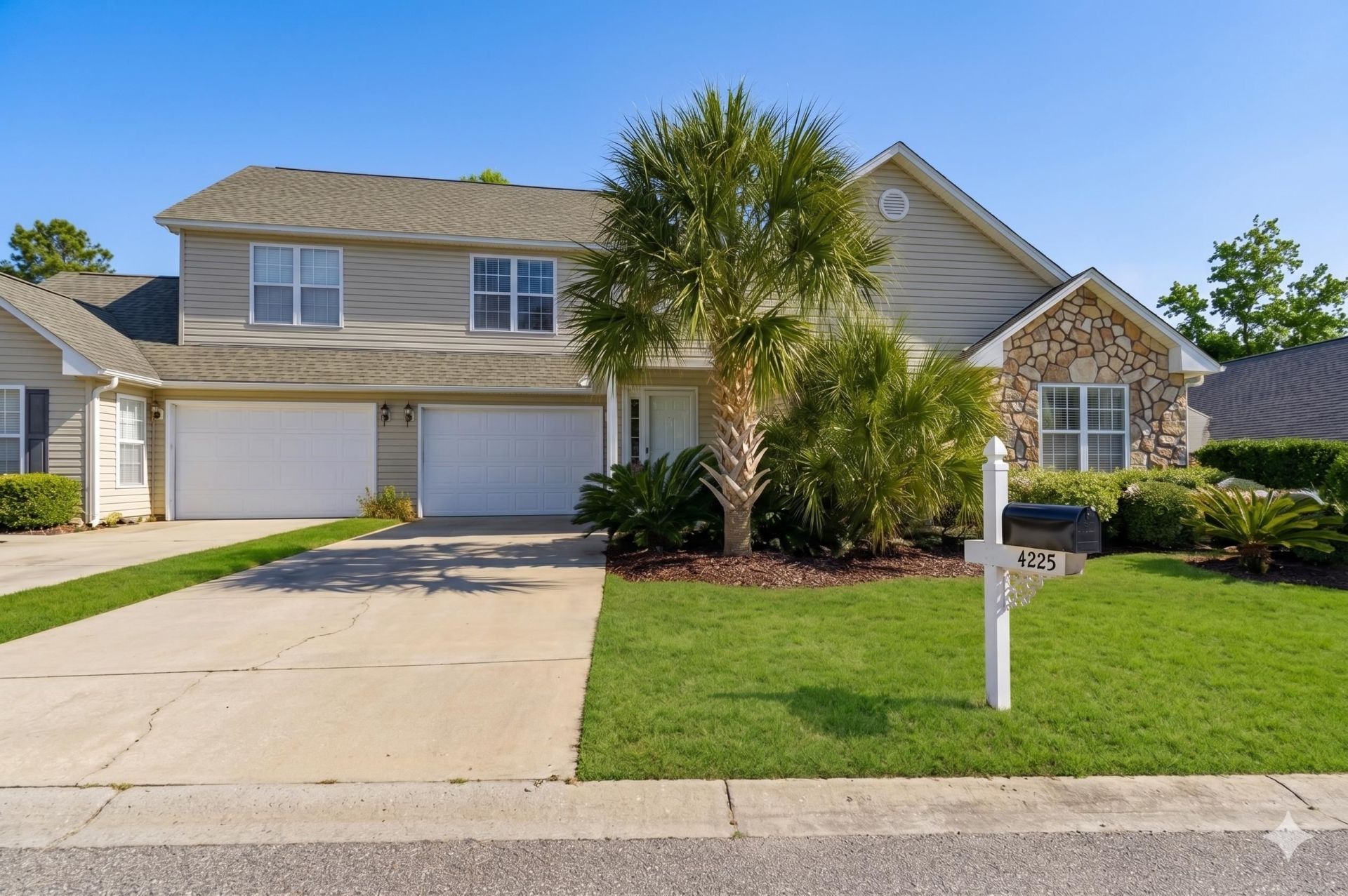 4225 Rivergate Ln. Photo 5