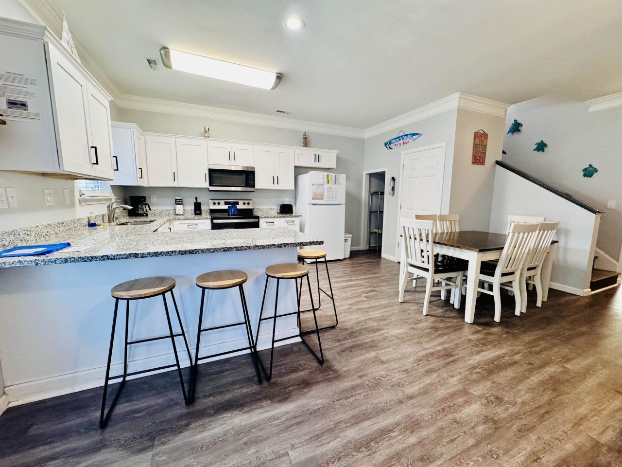 6001 - 1045 S Kings Hwy. Photo 14