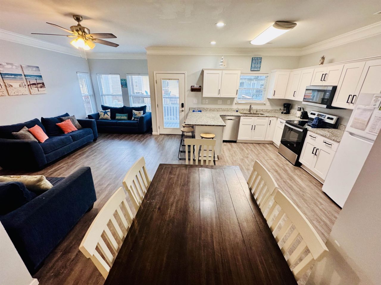 6001 - 1045 S Kings Hwy. Photo 17