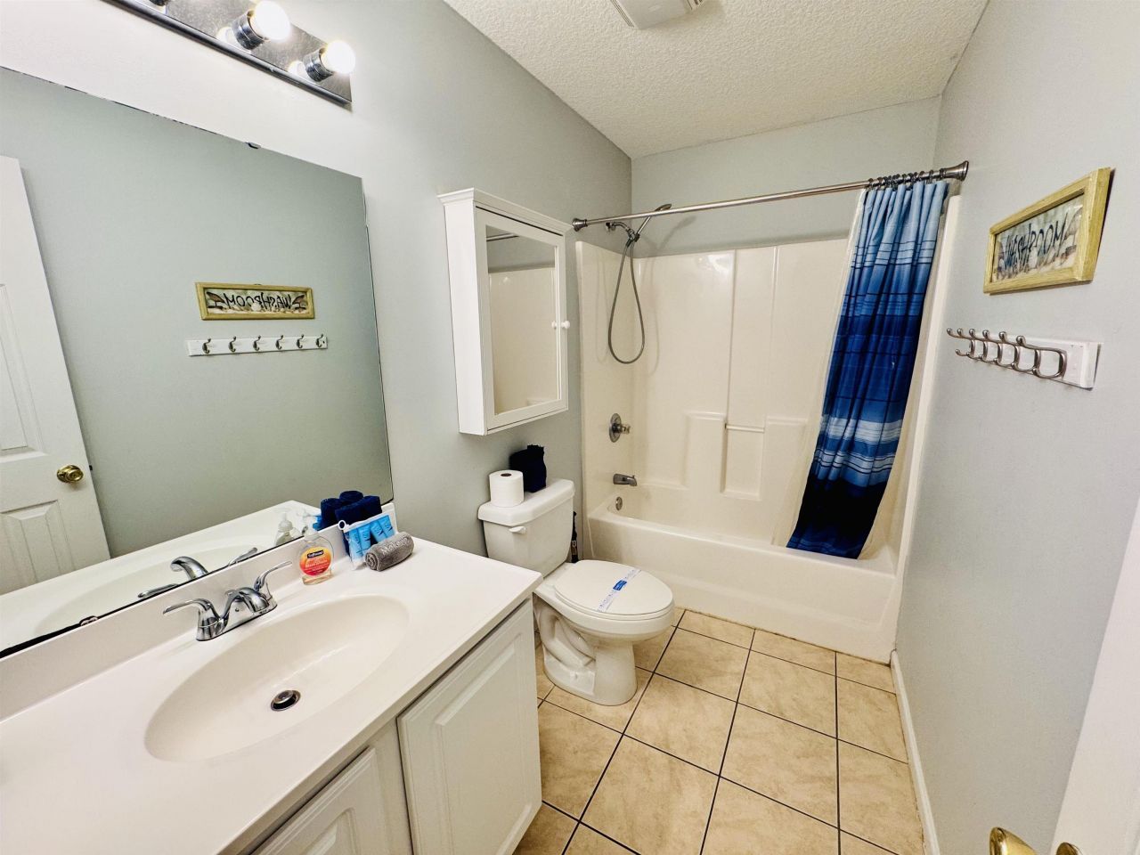 6001 - 1045 S Kings Hwy. Photo 32