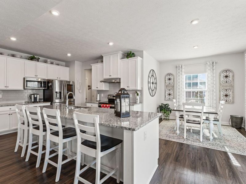 899 Cedar Grove Drive, Tipp City, OH 45371 Photo 5