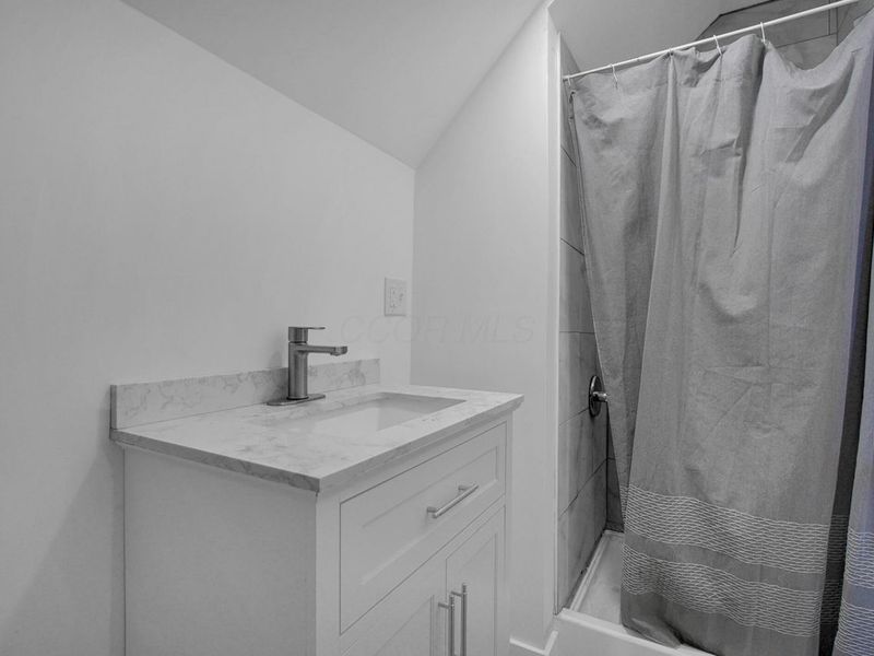 2295 N 4th Street , Columbus, OH 43202 Photo 26