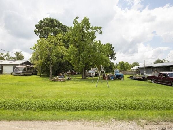 2531 Ribbeck Avenue, Lake Charles, LA 70611