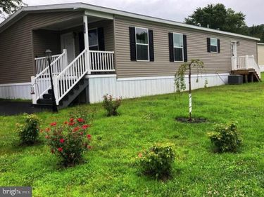 113 MOUNTAIN VILLAGE DRIVE, MACUNGIE, PA 18062