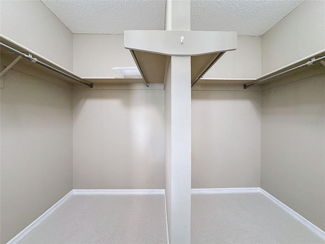5011 Mangrove Point Road, Bradenton, FL 34210 Photo
