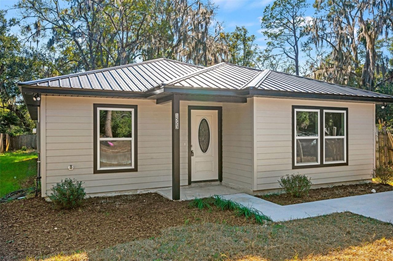 1523 NE 1st Avenue, Gainesville, FL 32641 Photo