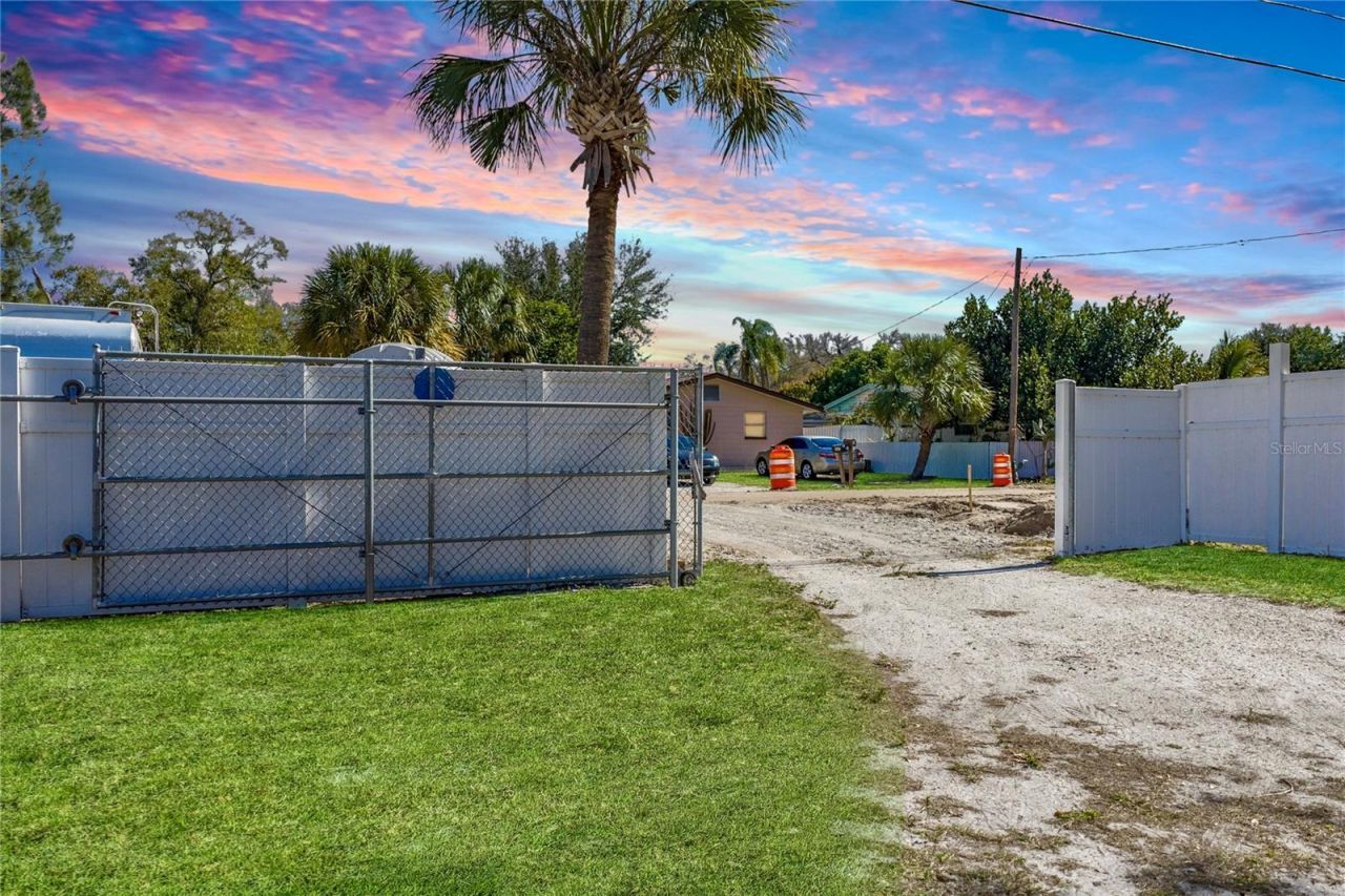 4978 71st Street N, Saint Petersburg, FL 33709 Photo