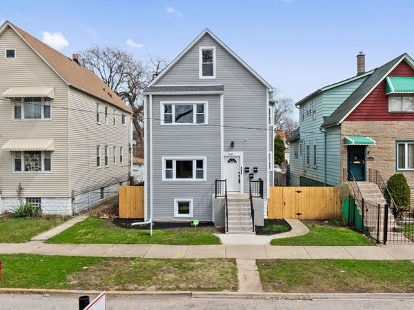 9419 S Saint Lawrence Avenue, Chicago, IL 60619