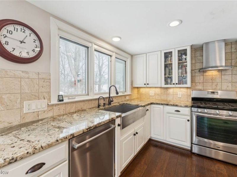 604 W Acadia Point, Aurora, OH 44202 Photo 13