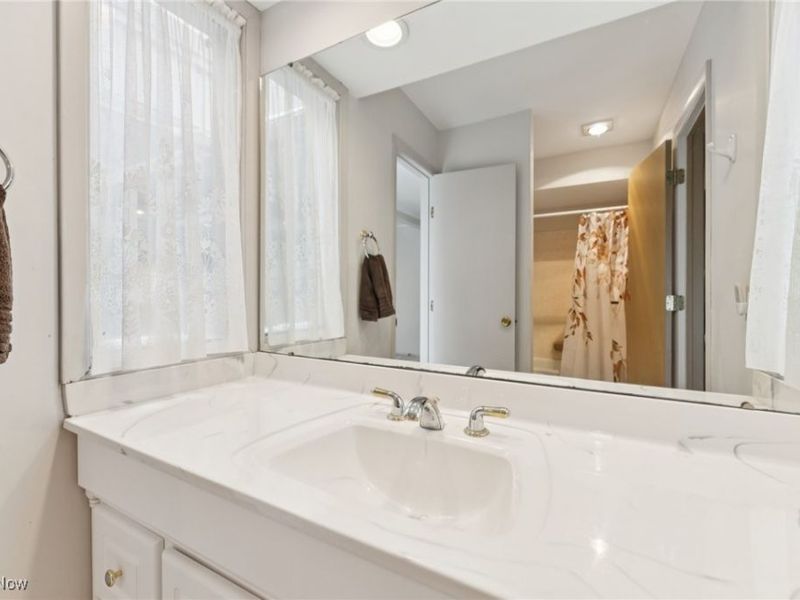 604 W Acadia Point, Aurora, OH 44202 Photo 22