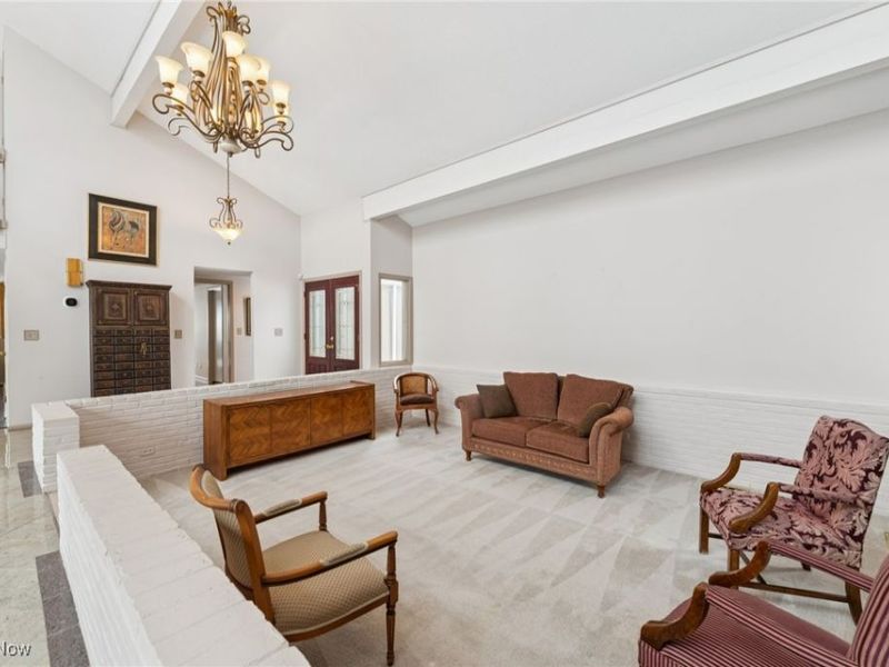 604 W Acadia Point, Aurora, OH 44202 Photo 5