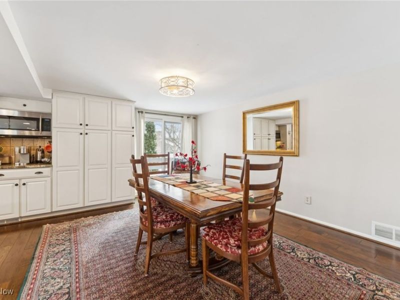 604 W Acadia Point, Aurora, OH 44202 Photo 8