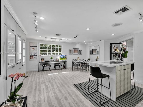 2212 SW 22nd Ave , Miami, FL 33145