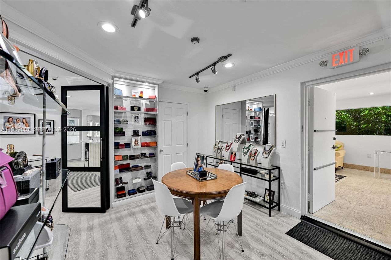 2212 SW 22nd Ave , Miami, FL 33145 Photo