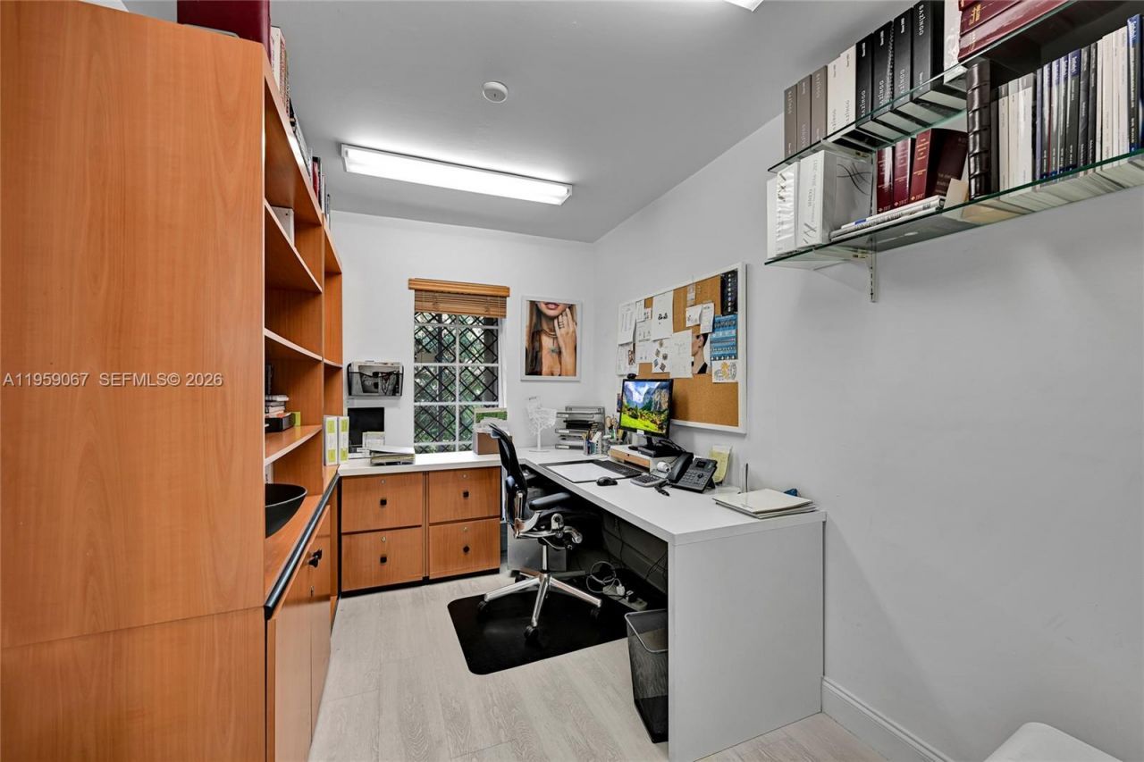 2212 SW 22nd Ave , Miami, FL 33145 Photo