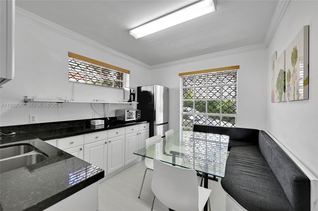 2212 SW 22nd Ave , Miami, FL 33145 Photo