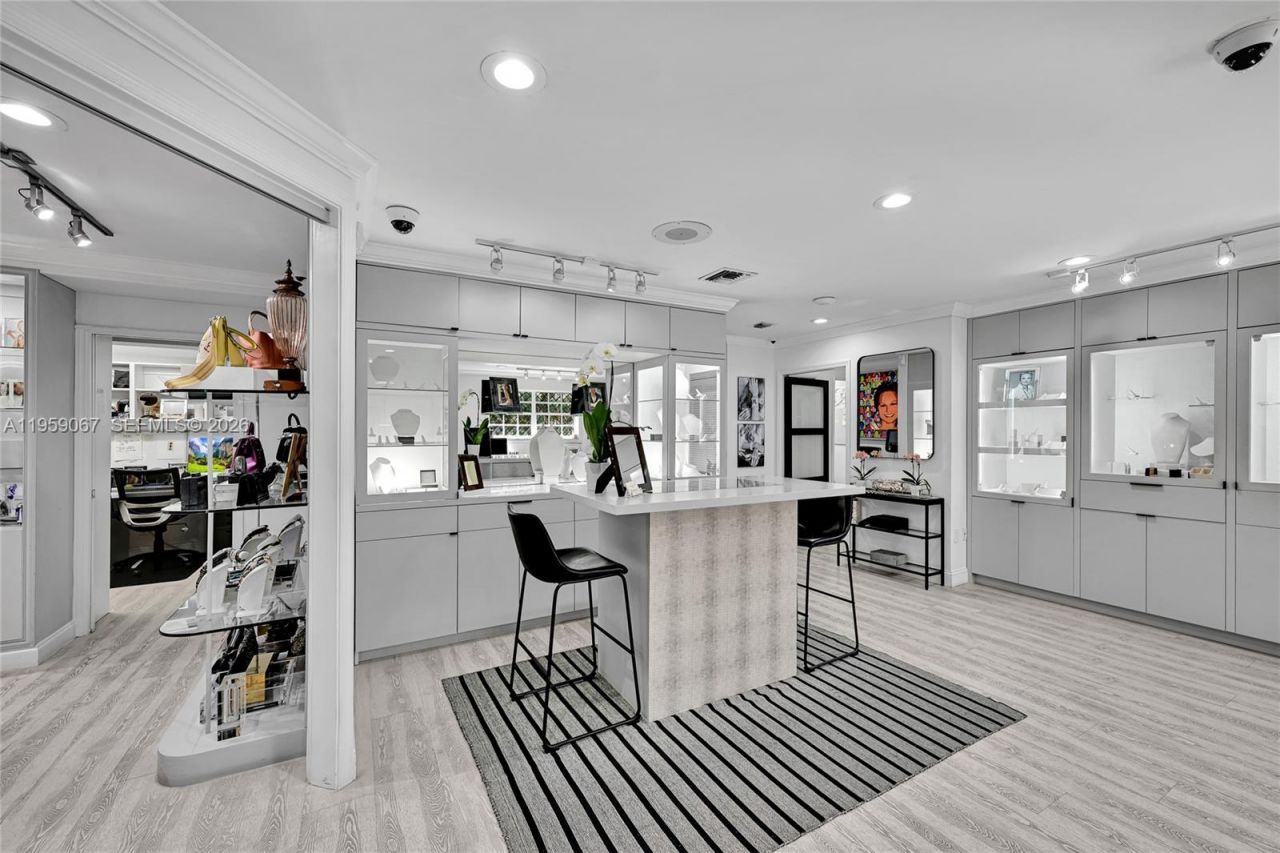 2212 SW 22nd Ave , Miami, FL 33145 Photo