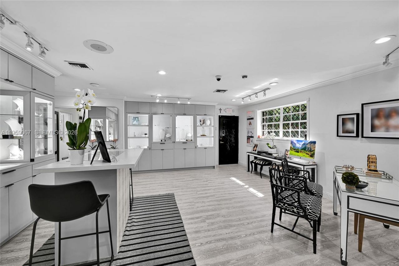 2212 SW 22nd Ave , Miami, FL 33145 Photo