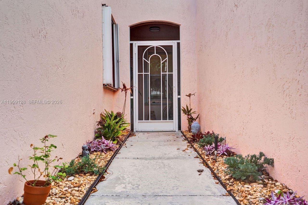 274 Coral Trace Ln, Delray Beach, FL 33445 Photo